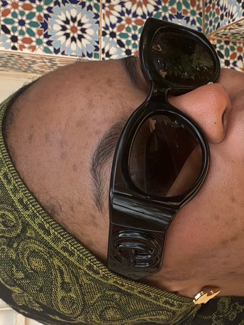 Gucci Black Oversized Cat-Eye Sunglasses